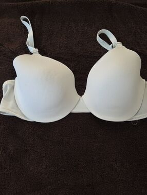 36 C Warner's white Underwire bra